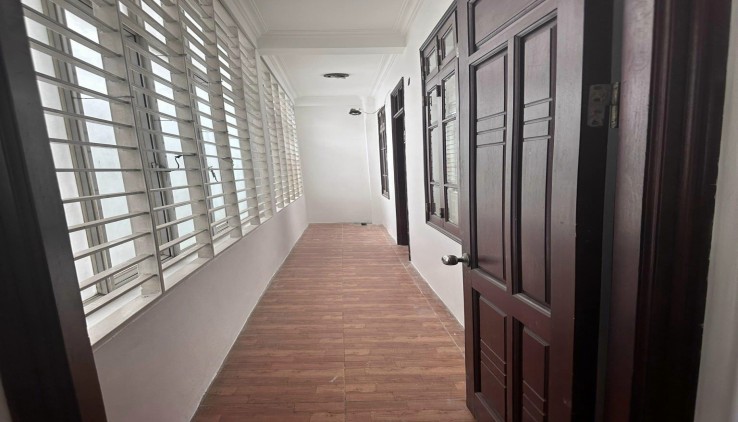 CHO THUÊ NHÀ LÔ GÓC KD TRÀ SỮA, CÀ PHÊ, SPA PHỐ KIM NGƯU 24 TR, 3 TẦNG, 60M2, MT 4M